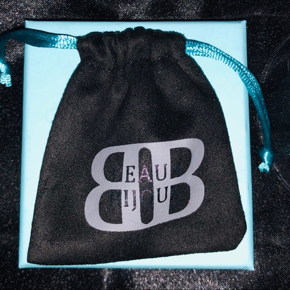 ❌SOLD❌ Beaux Bijoux bracelet, stretch band, NWOT - Picture 5 of 6